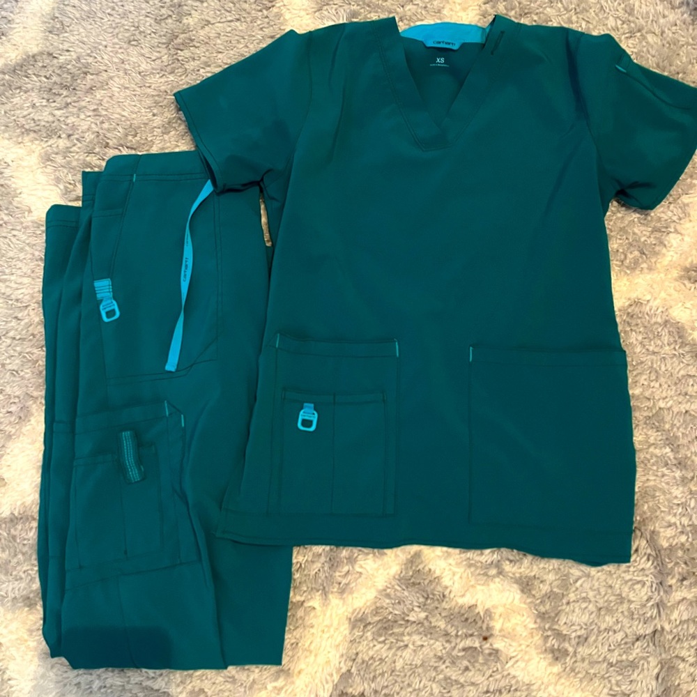 Carhartt womens scrub set